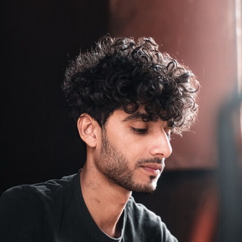 Kaifi Khalil Biography